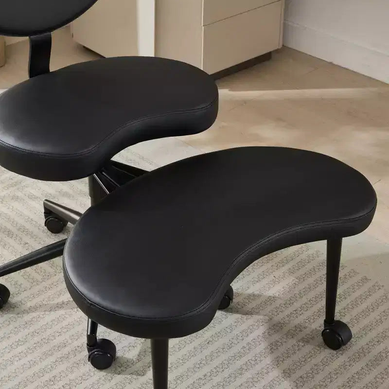 Chaise de bureau à jambes croisées avec hauteur réglable et tabouret à roulettes