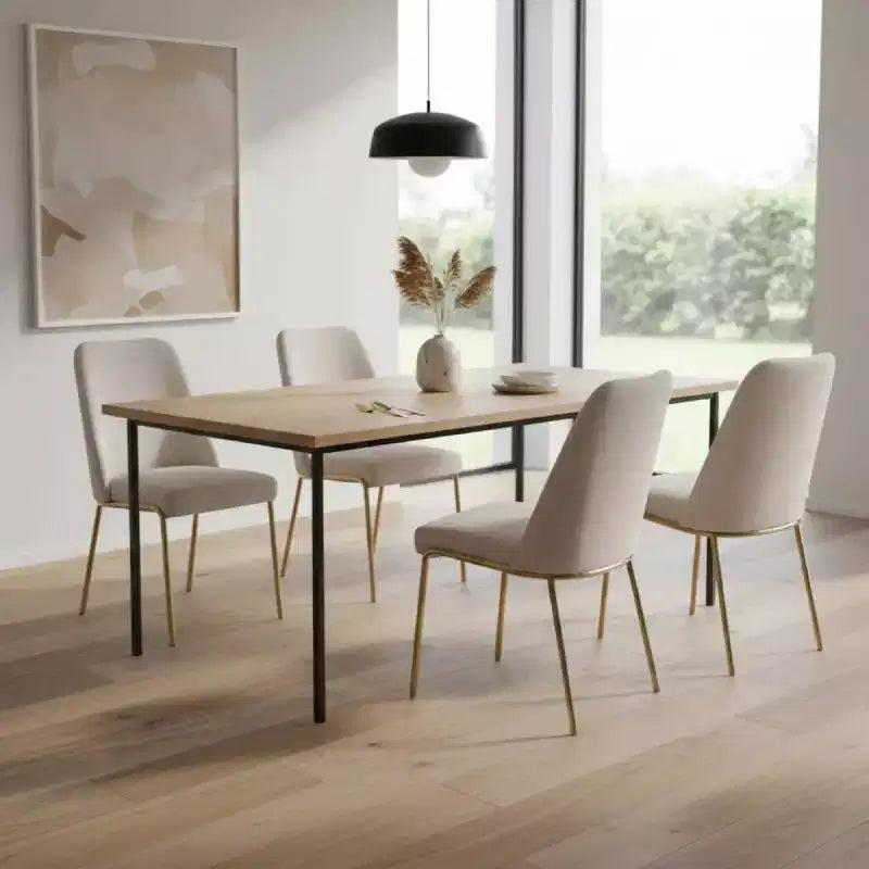 Chaise de salle à manger moderne capitonnée avec pieds en acier doré