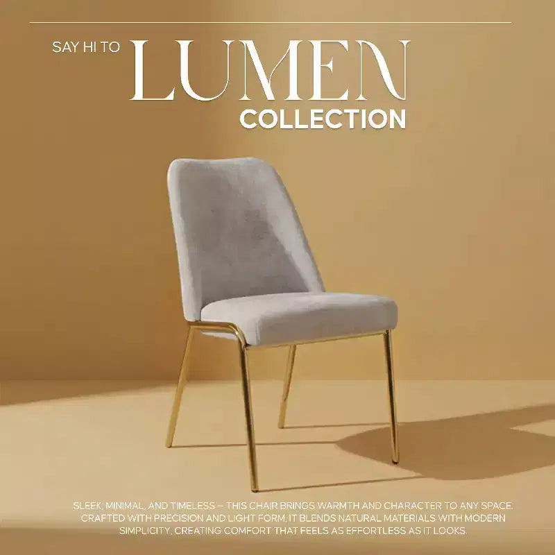 Chaise de salle à manger moderne capitonnée avec pieds en acier doré
