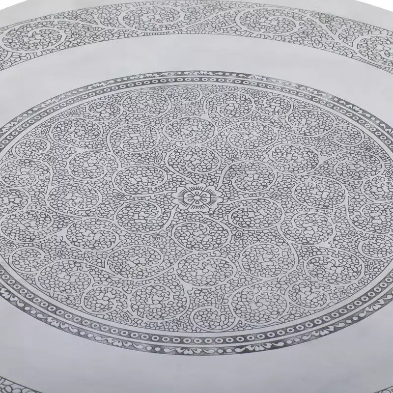 Table basse traditionnelle en aluminium – Élégante pour l'intérieur, aucun assemblage requis