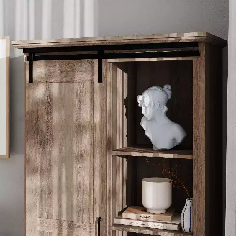 Meuble de rangement de style ferme avec porte coulissante, hauteur réglable et étagères fixes