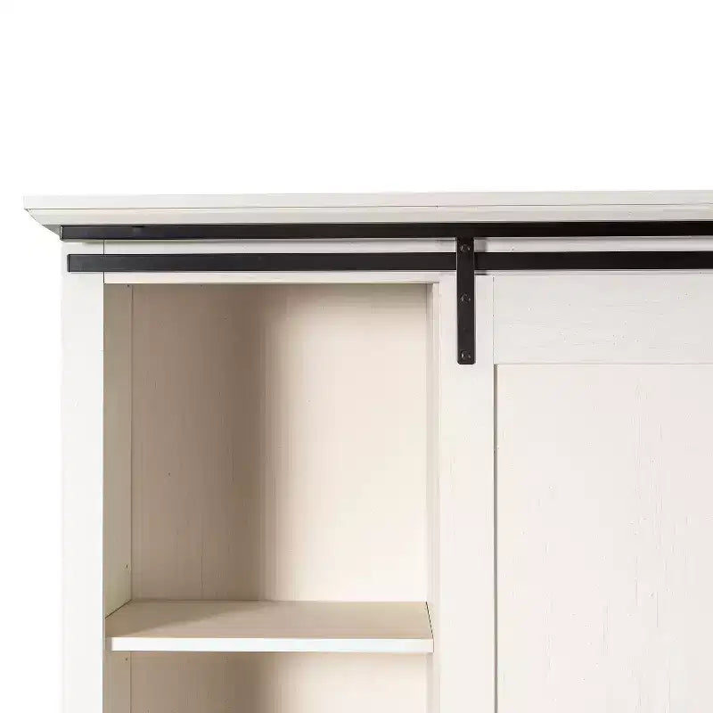 Meuble de rangement de style ferme avec porte coulissante, hauteur réglable et étagères fixes