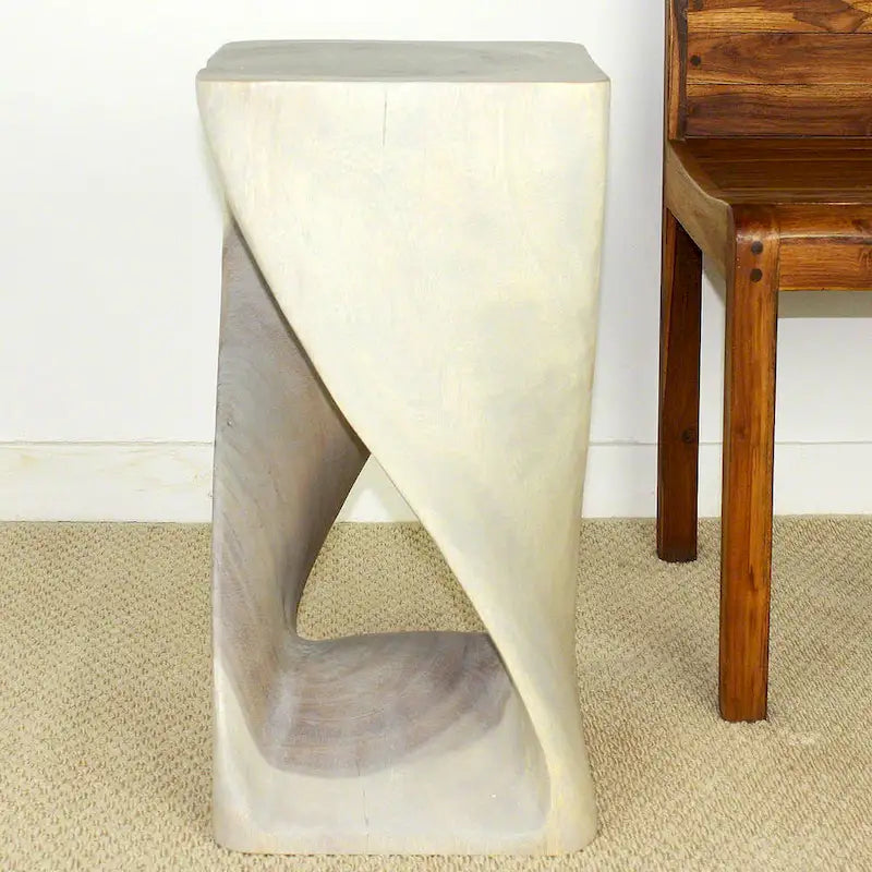 Tabouret torsadé en bois 12 x 12 x 23 po de haut, huile grise