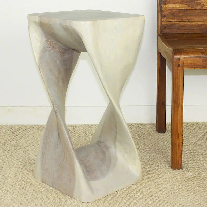 Tabouret torsadé en bois 12 x 12 x 23 po de haut, huile grise