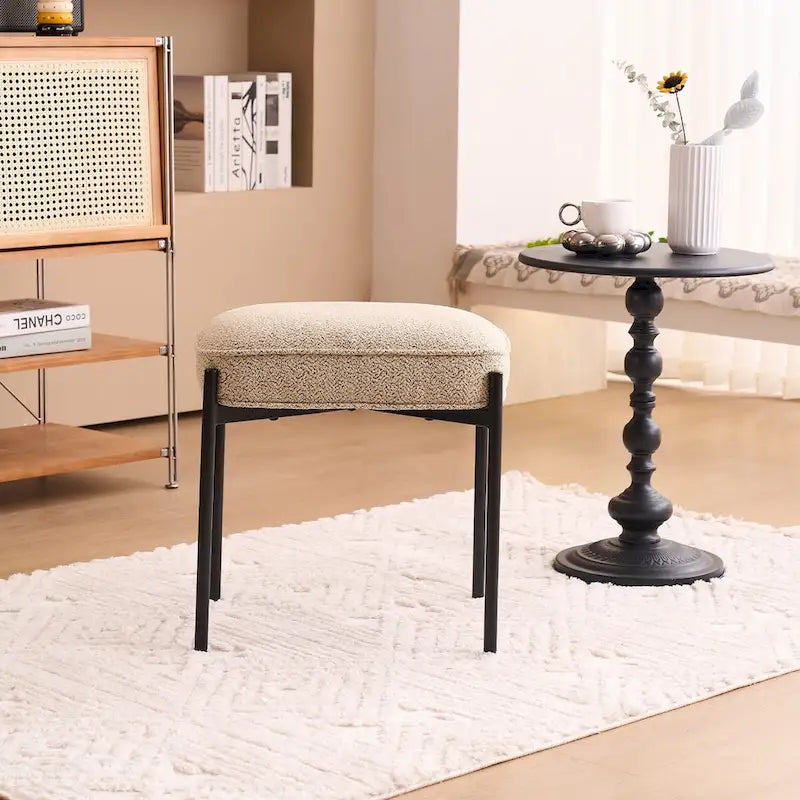Repose-pieds rectangulaire simple en velours capitonné